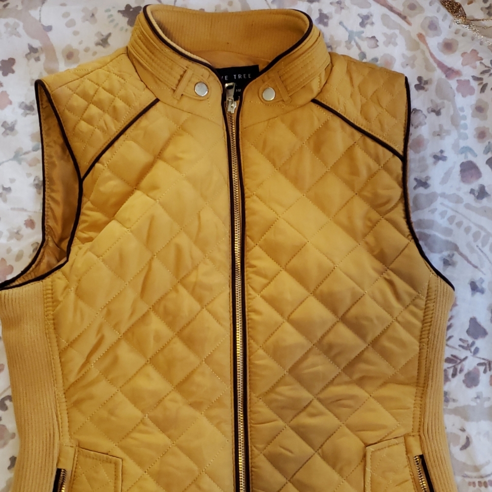 Mustard full zip vest